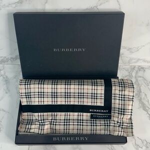 Burberry Checkered Scarf/ handkerchiefs in Black and Cream